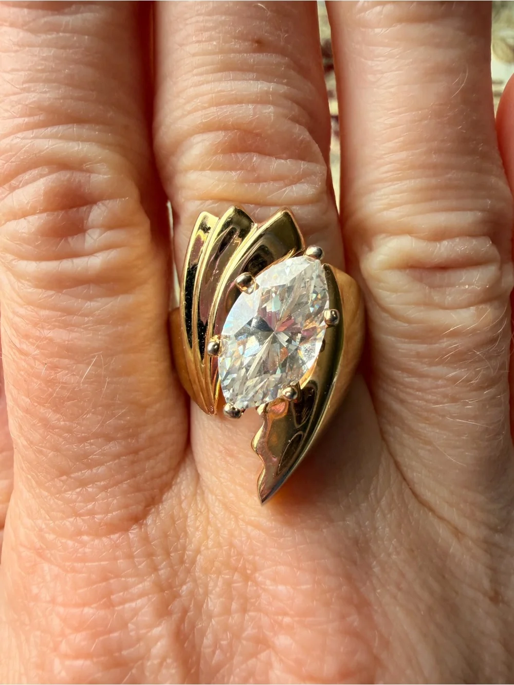 Vintage 18k Gold Ring with Baguette Stone 💎 Size 6